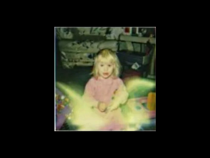 A golden light anomaly appears with Tony's daughter when she was young...