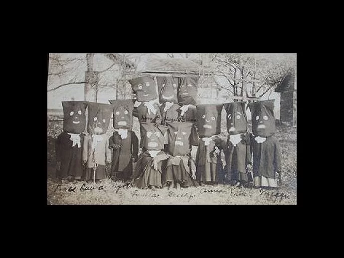1911 Halloween Ghost Picture