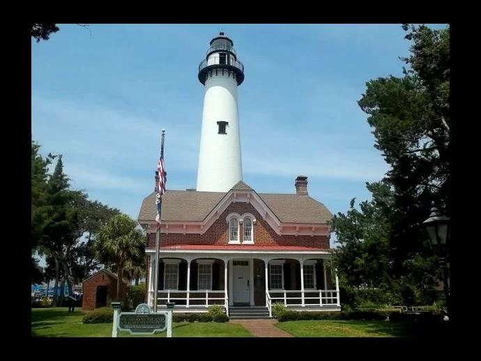 Georgia's St. Simon's Island Lighthouse and keeper's house