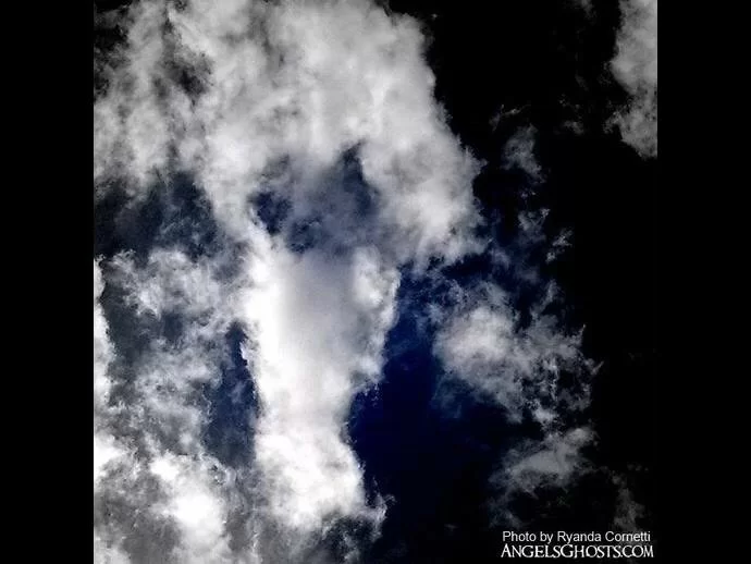 Original sky photograph, cropped...