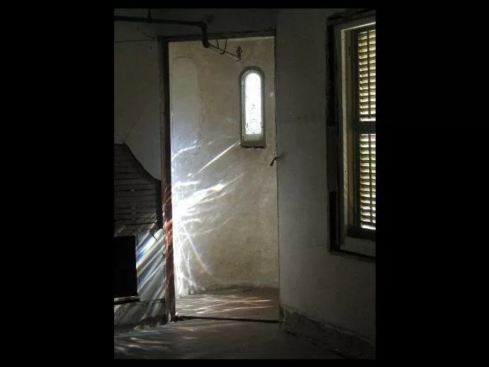 winchester mystery house ghost picture